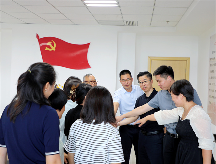 3N3A5159.jpg 3N3A5159.jpg